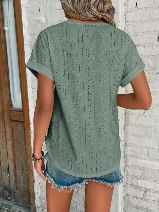 Elegant Women's T-shirt with a Feminine Fit – Timeless & Comfortable