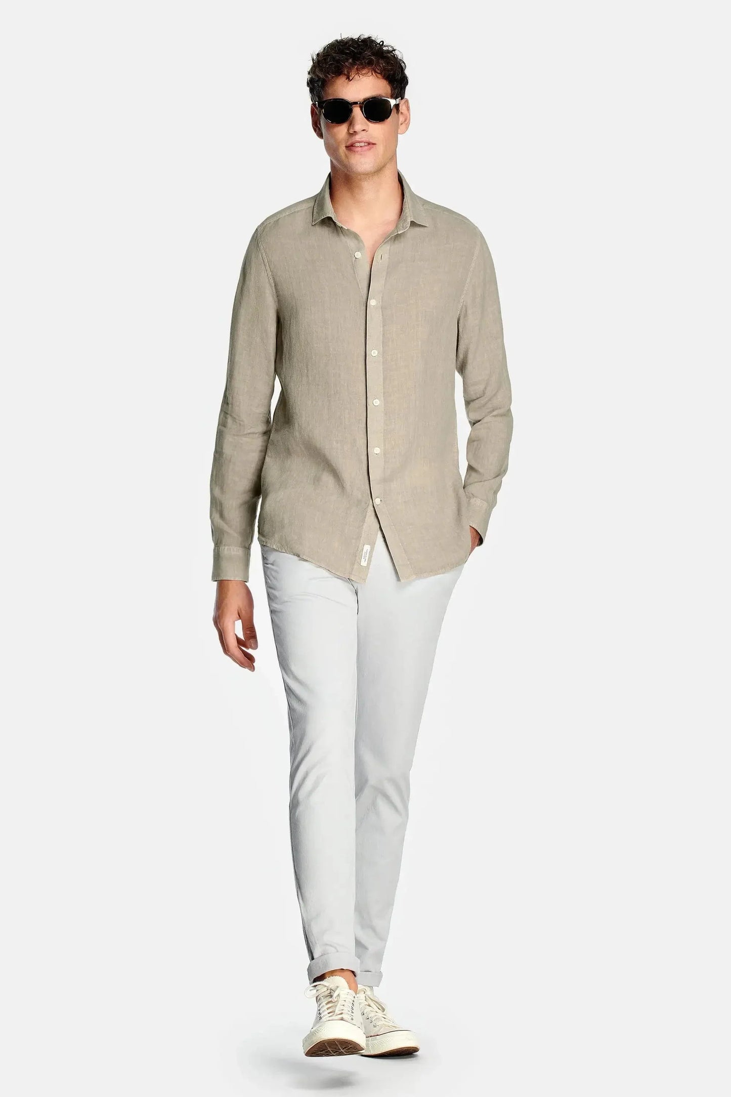 Men's cotton shirt – breathable and stylish for any occasion