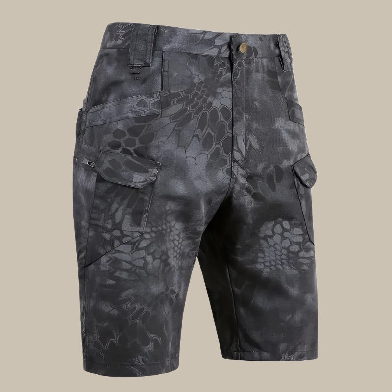 Men's outdoor cargo shorts with stretch