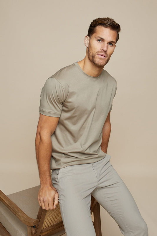 Stylish Men's T-Shirt with a Luxurious Finish and a Comfortable Fit