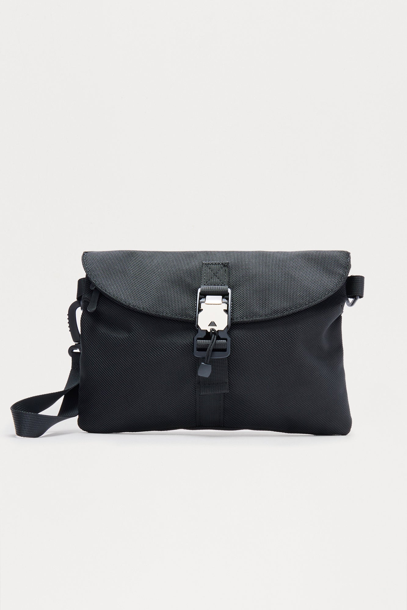 Minimalist Crossbody Bag with Magnetic Closure – Black