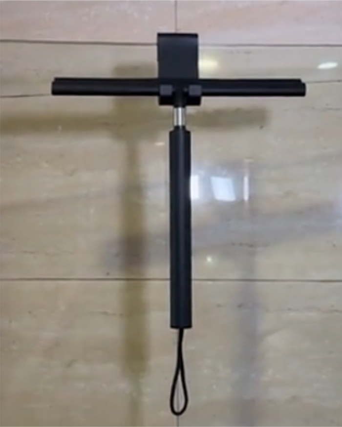 Deluxe Extendable Shower Squeegee – Convenient and Efficient Bathroom Cleaning