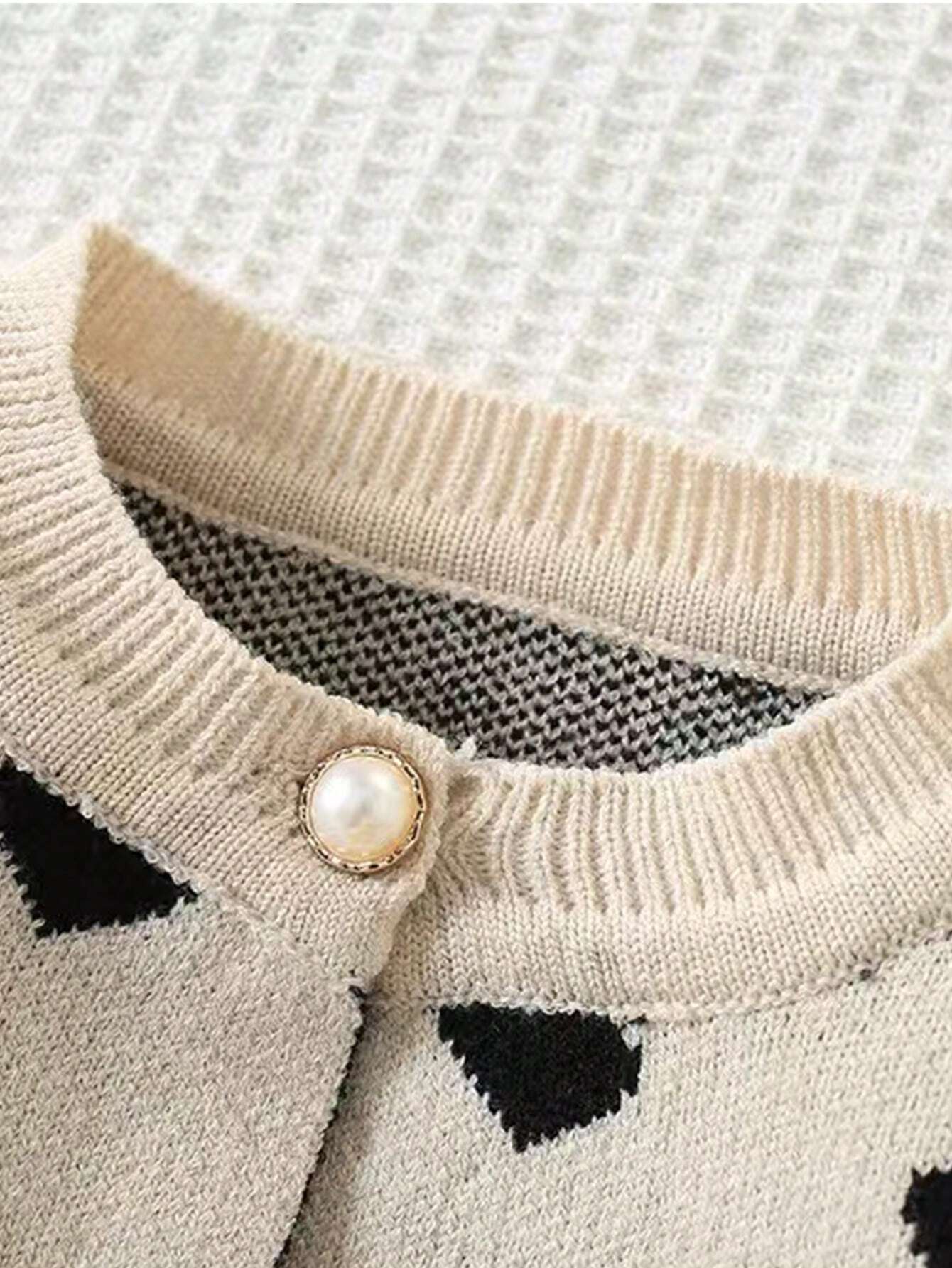 Children's Sweater Dress with Button Closure and Pleated Skirt – Comfort &amp; Style