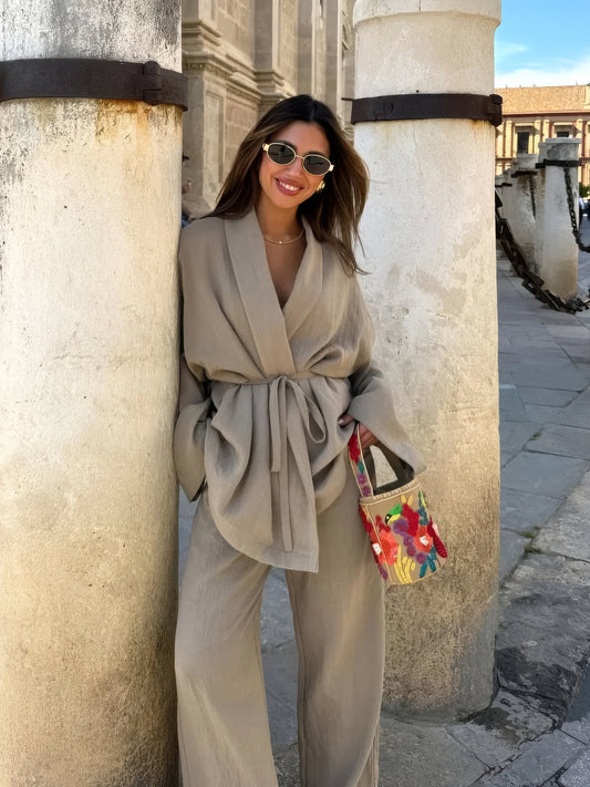 Elegant Women's Suit with Wrap Blouse and Wide Legs – Two-Piece Set