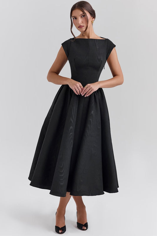 Elegant Women's Dress – Classic, Stylish &amp; Flowy Fit