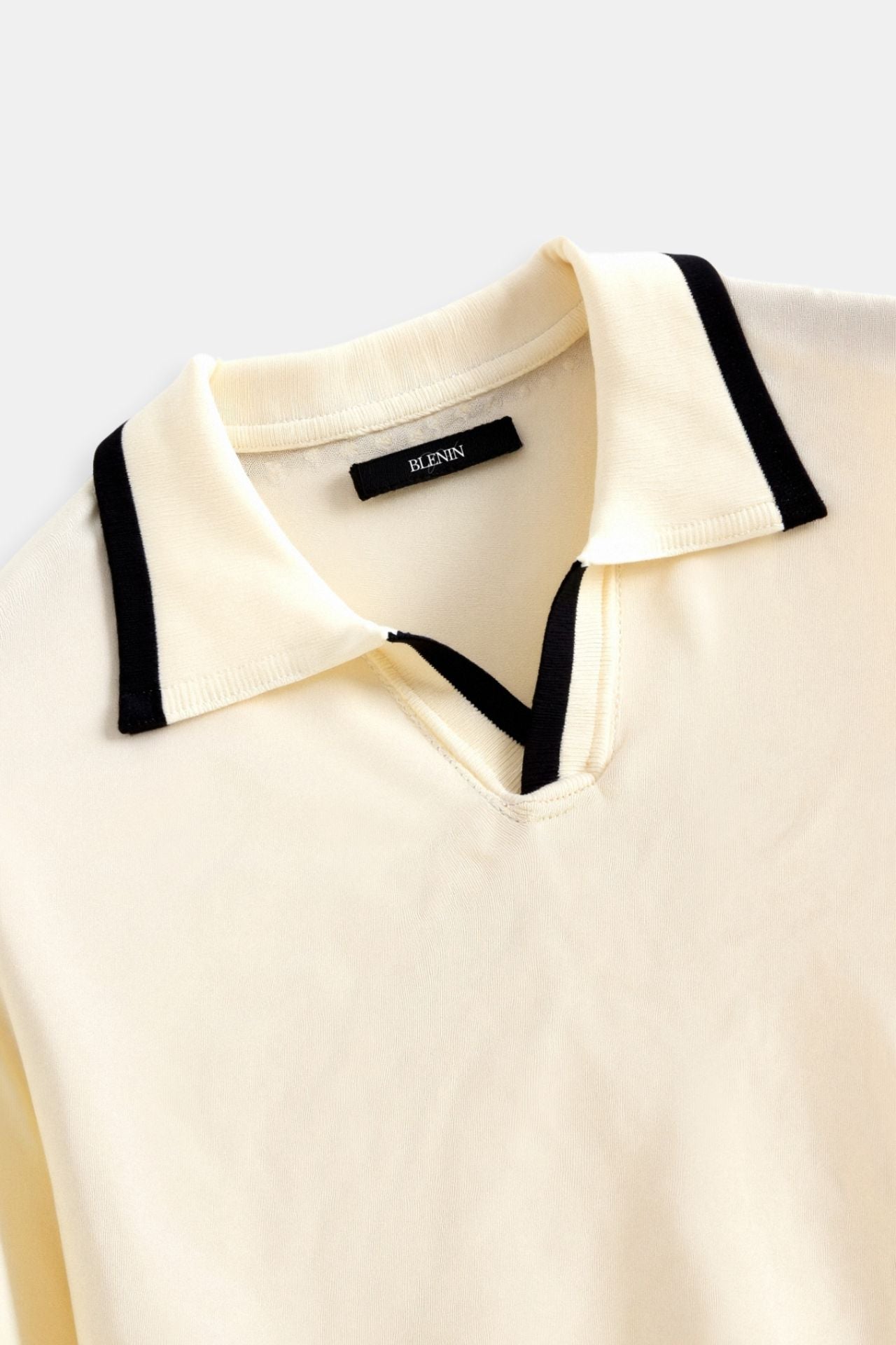 Men’s Polo Shirt with Contrast Details – Cream & Black