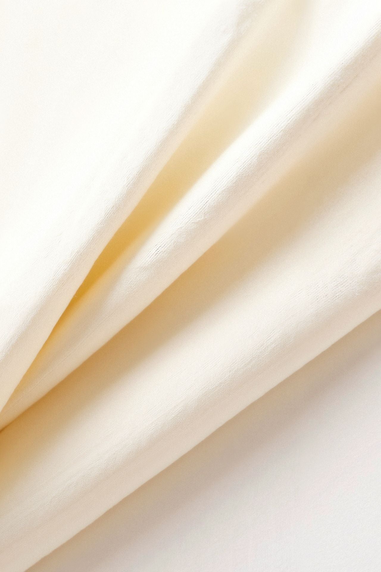 Men’s Polo Shirt with Contrast Details – Cream & Black