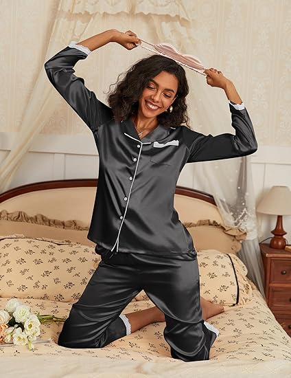 Satin women's pajamas with lace 