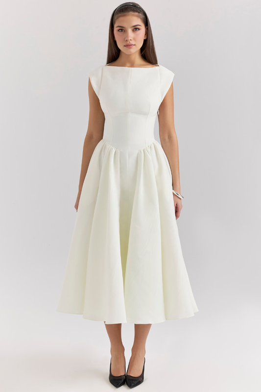 Elegant Summer Dress with Square Neckline – Midi Length 