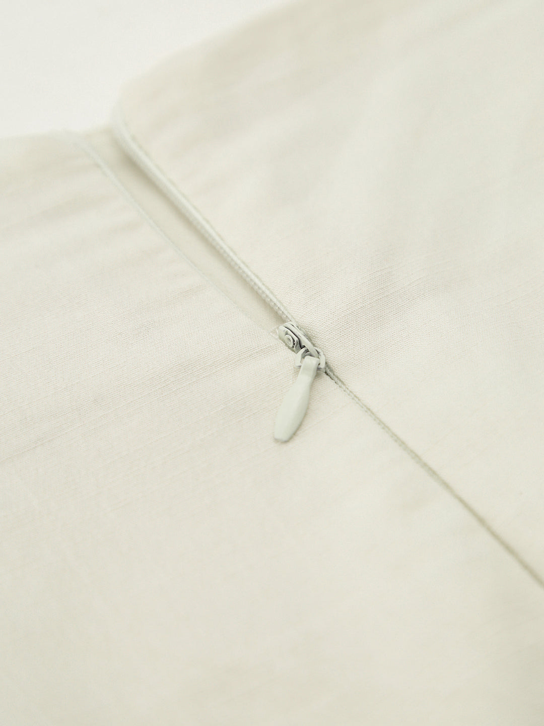 White Midi Skirt with Black Bows and Pleated Details – Elegant &amp; Feminine