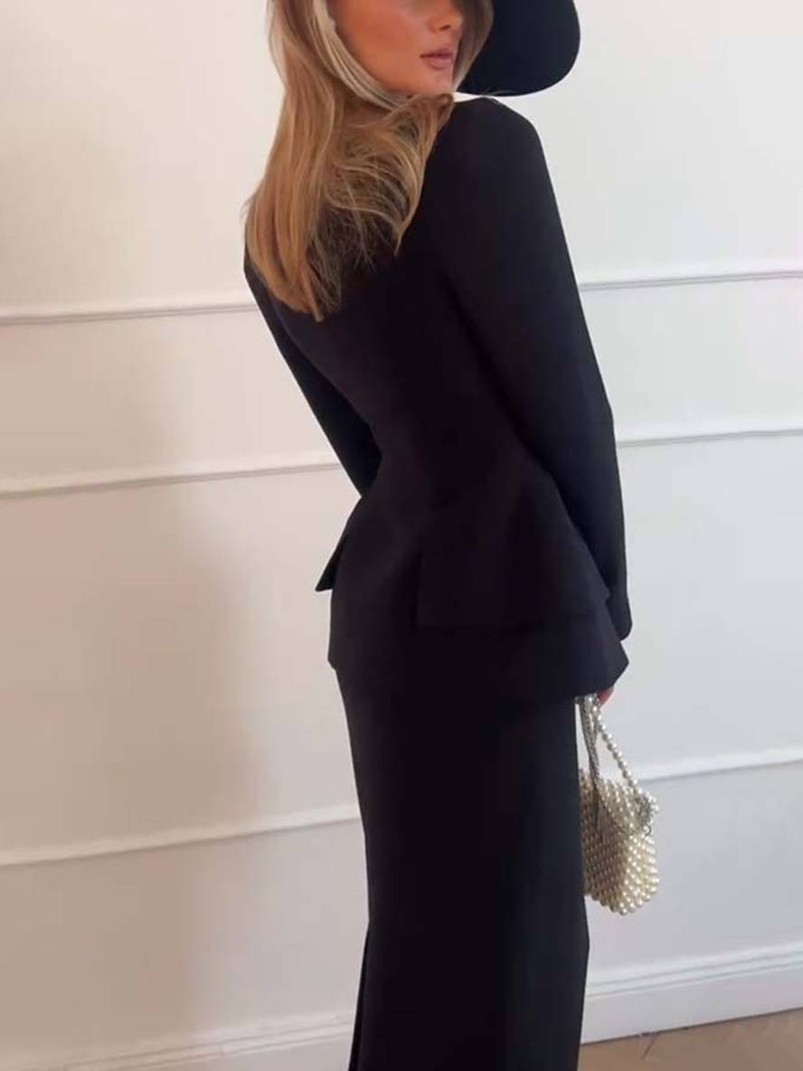 Two-piece women's suit with blazer and skirt – Elegant &amp; Businesslike