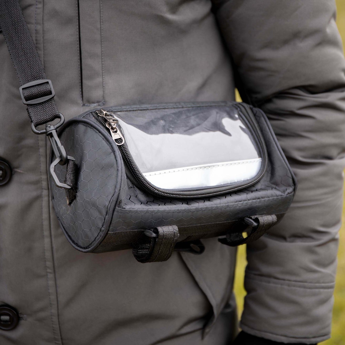 Waterproof Touchscreen Bike Bag – Compact, Sturdy &amp; Smartphone-Friendly