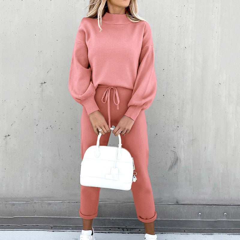Women's 2-Piece Tracksuit – Comfort &amp; Elegant Look