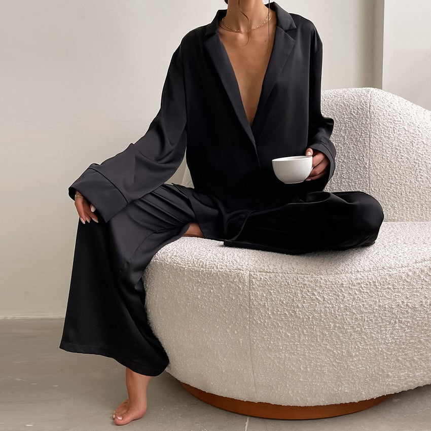 Women's Satin Pyjama Set – Oversized Comfort and Elegance