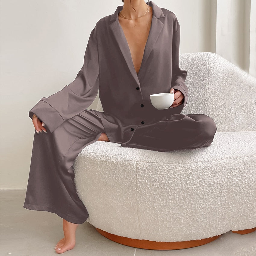 Women's Satin Pyjama Set – Oversized Comfort and Elegance