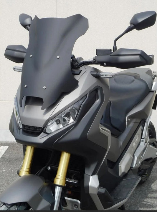 Windshield for Honda X-ADV 750 – Aerodynamic and Stylish