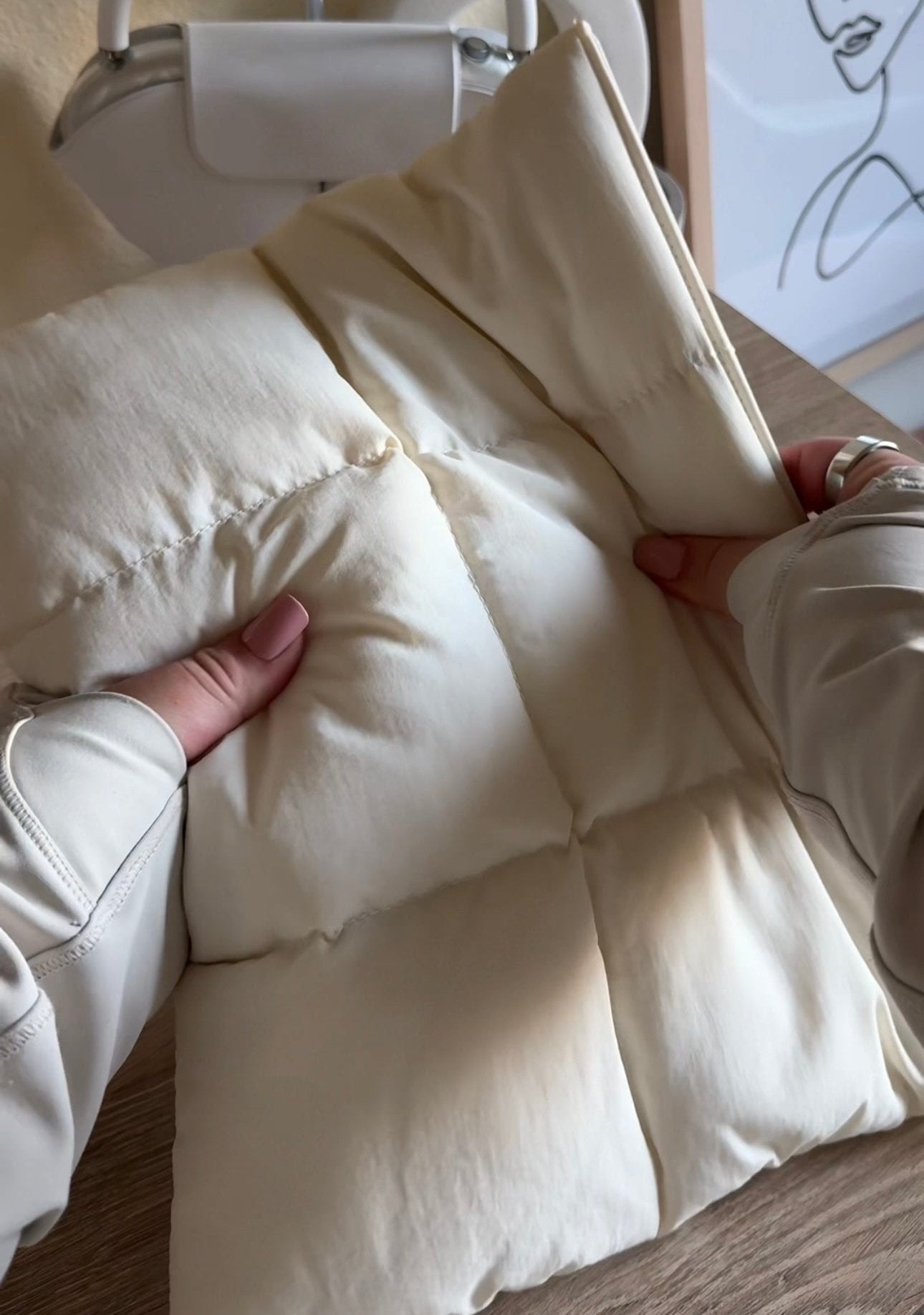 Soft Puffer Laptop Sleeve – Stylish and Shockproof