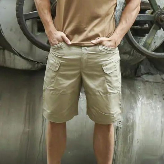 Men's outdoor cargo shorts with stretch