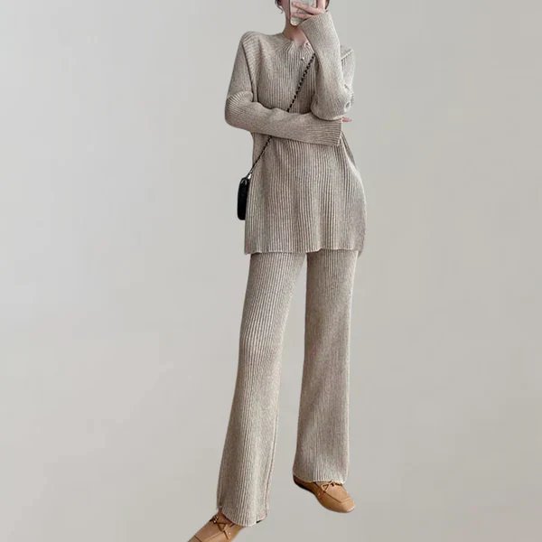 Ribbed women's set with stretch