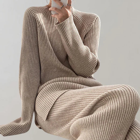 Ribbed women's set with stretch