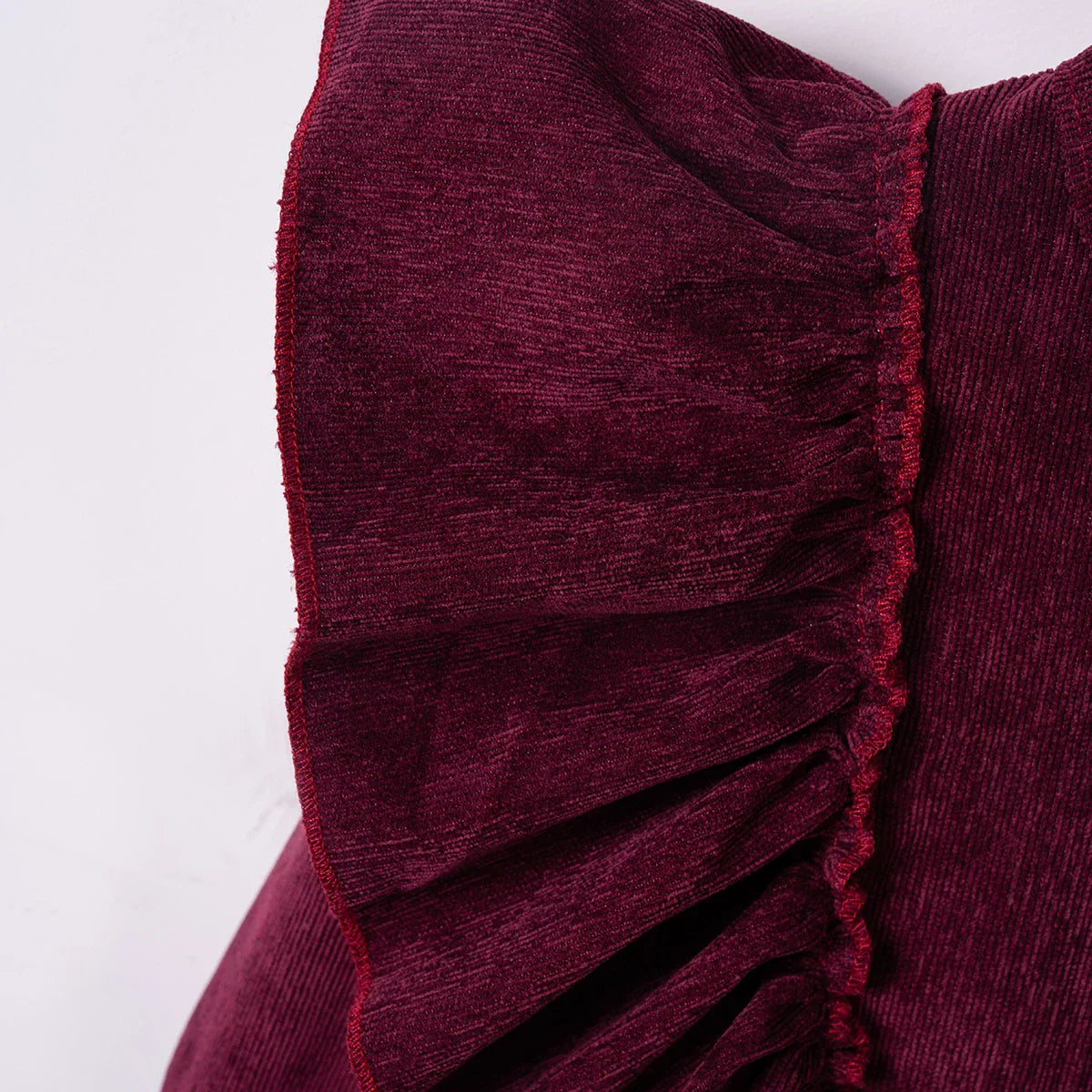 Airy Children's Dress with Ruffles and Long Sleeves - For Every Occasion