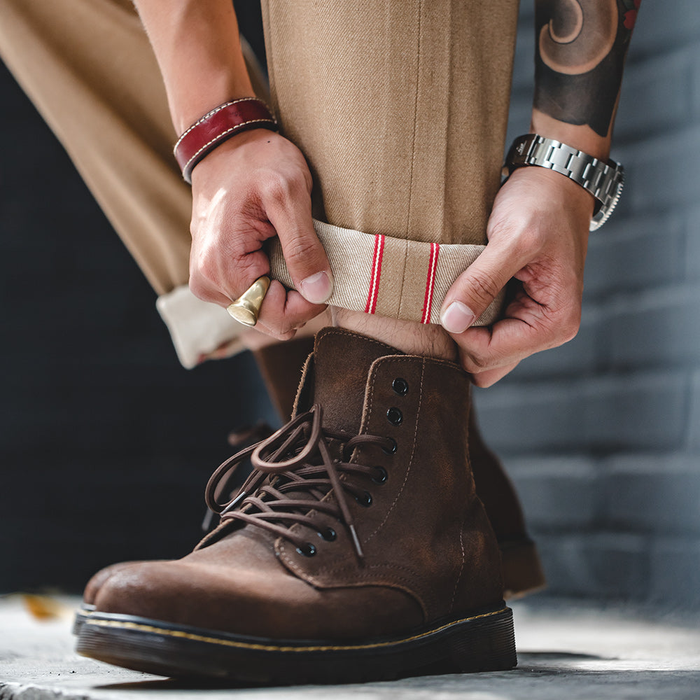 Stylish Men's Chino Pants in Brown – Casual Fit &amp; Versatile Design