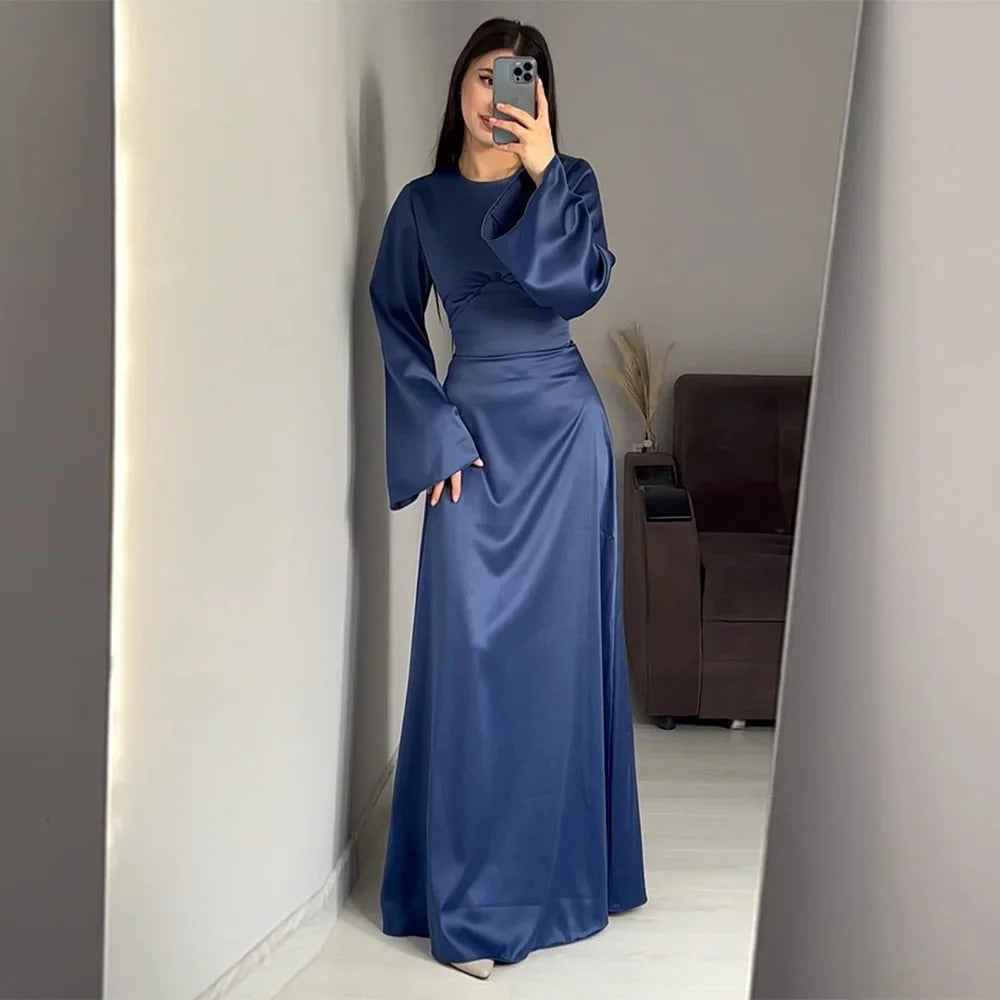 Satin maxi dress with wide sleeves
