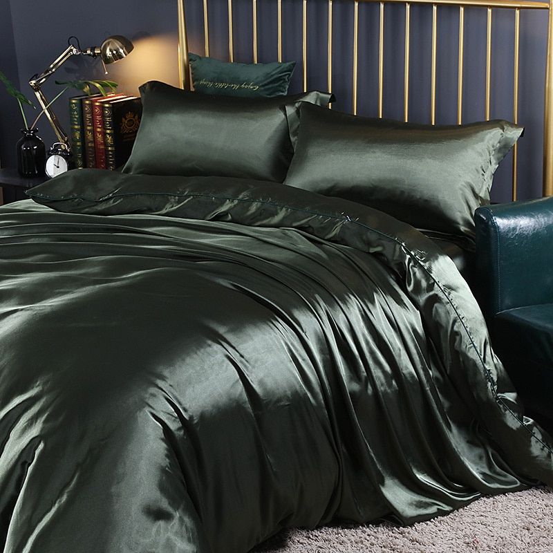 Cooling Satin Bed Linen 4-Piece Set – Luxury Duvet Cover &amp; Pillowcases