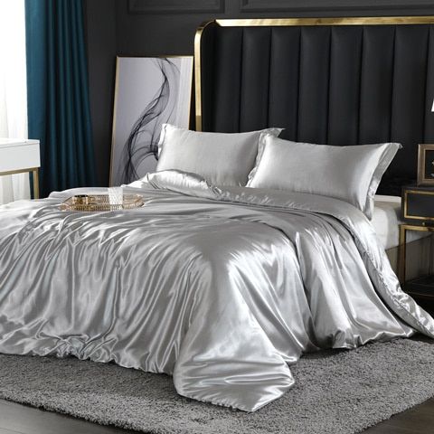 Cooling Satin Bed Linen 4-Piece Set – Luxury Duvet Cover &amp; Pillowcases