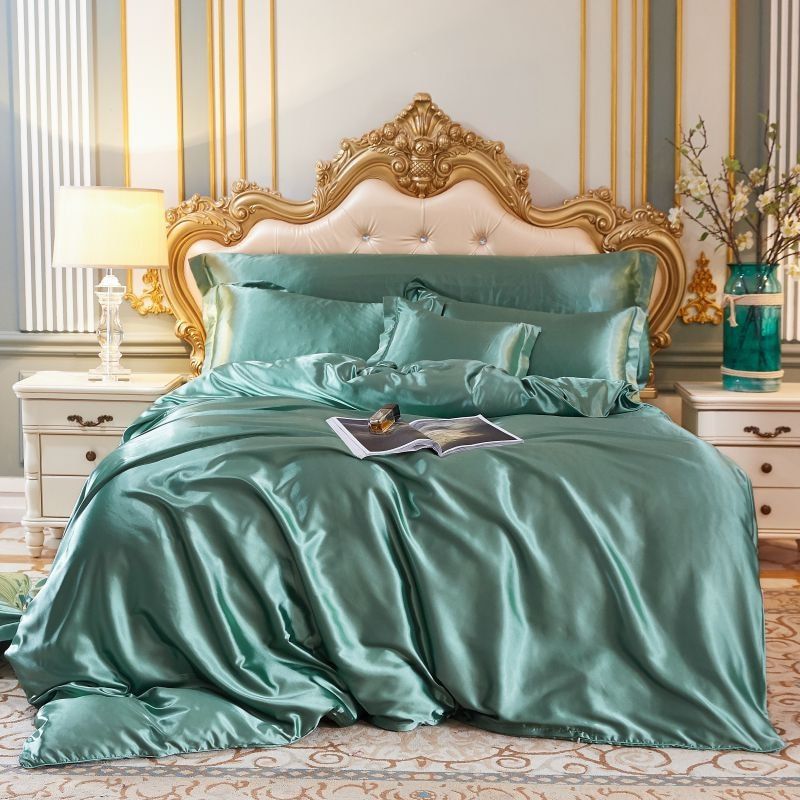 Cooling Satin Bed Linen 4-Piece Set – Luxury Duvet Cover &amp; Pillowcases