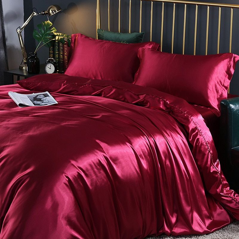 Cooling Satin Bed Linen 4-Piece Set – Luxury Duvet Cover &amp; Pillowcases
