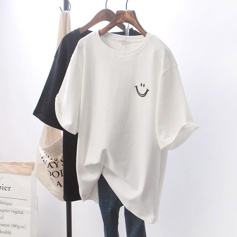 Oversized Women's T-Shirt with Smiley Print – Comfort &amp; Positivity in One Look