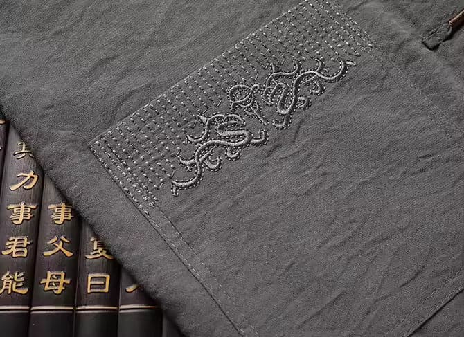 Linen Women's Set with Long Sleeves and Oriental Look