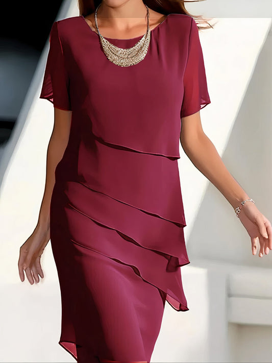 Layered chiffon dress with an elegant fit